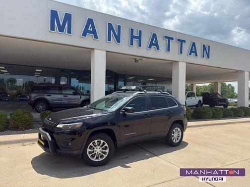 Diamond Black Crystal Pearlcoat 2019 Jeep Cherokee Latitude