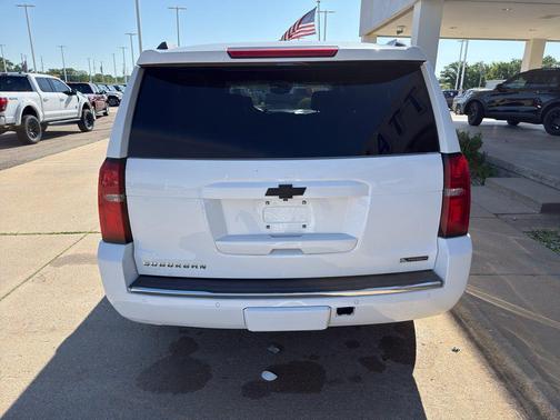 Summit White 2018 Chevrolet Suburban Premier