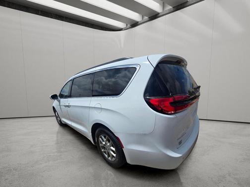 Bright White Clearcoat 2021 Chrysler Pacifica Touring