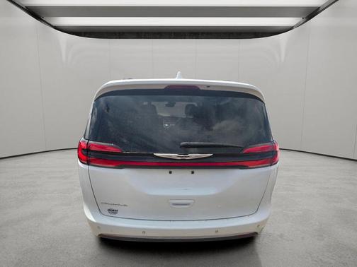 Bright White Clearcoat 2021 Chrysler Pacifica Touring