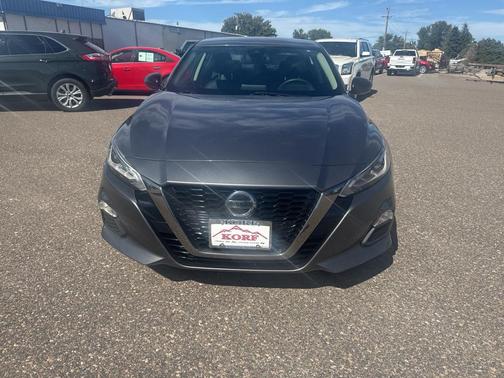 2020 Nissan Altima SR FWD