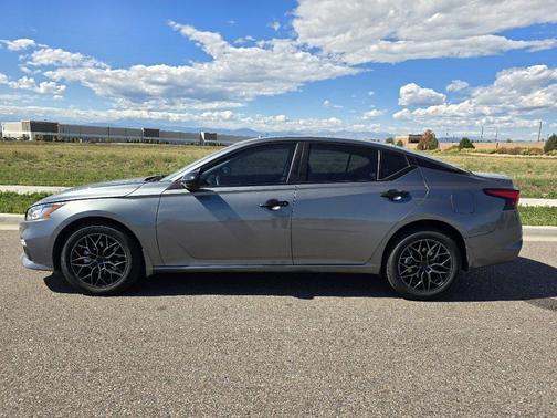 2022 Nissan Altima SR Intelligent AWD