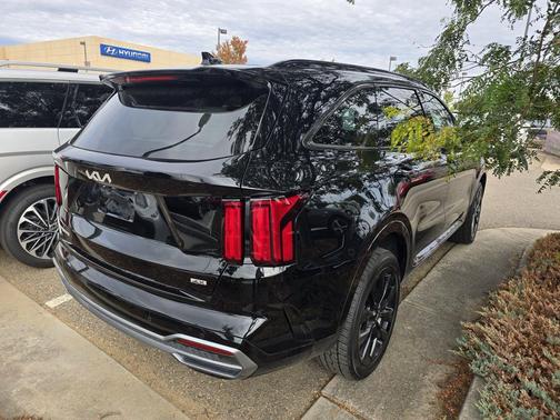 Ebony Black 2023 Kia Sorento SX