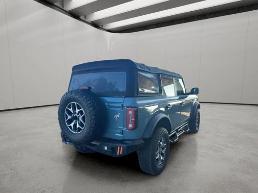 AREA 51 2023 Ford Bronco Badlands