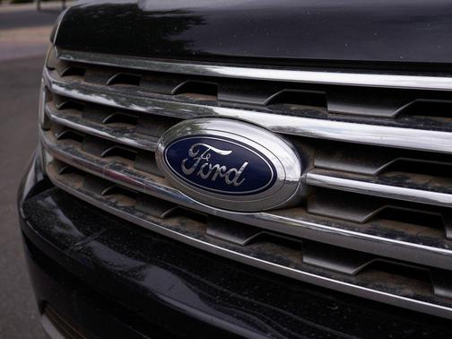 AGATE BLACK METALLIC 2019 Ford Expedition Max XLT