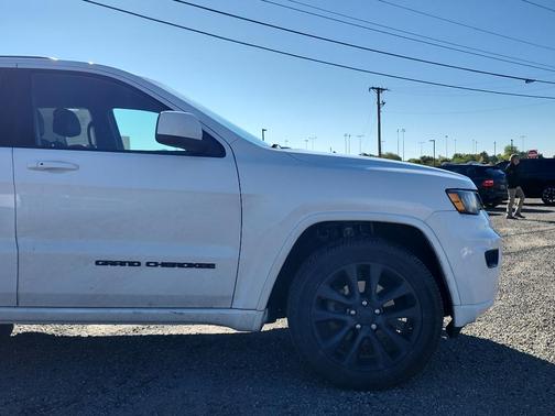 2018 Jeep Grand Cherokee Altitude