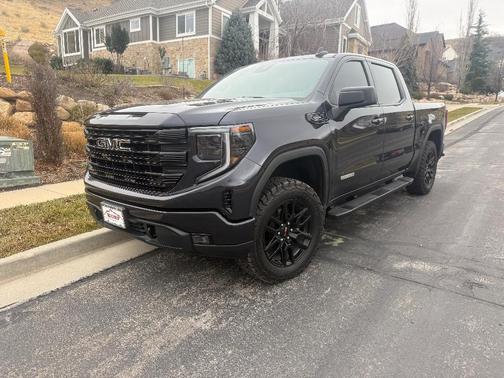 2025 GMC Sierra 1500 Elevation