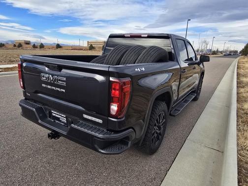 2025 GMC Sierra 1500 Elevation