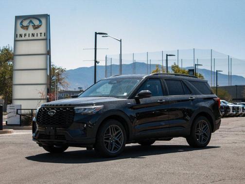 AGATE BLACK METALLIC 2025 Ford Explorer ST-Line