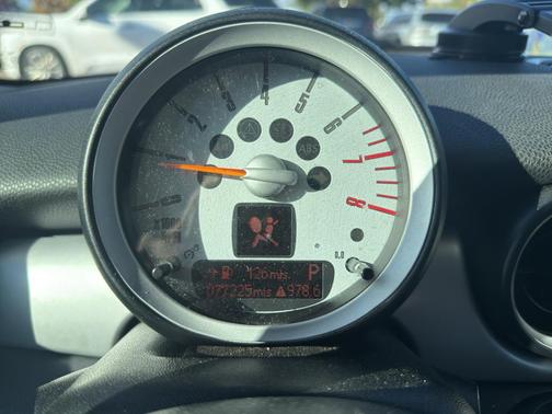 2010 MINI Cooper Base