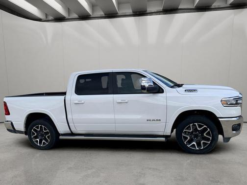 Bright White Clearcoat 2025 RAM 1500 Laramie