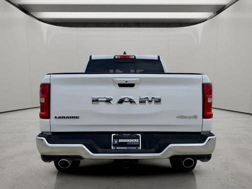 Bright White Clearcoat 2025 RAM 1500 Laramie