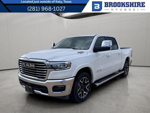 Bright White Clearcoat 2025 RAM 1500 Laramie