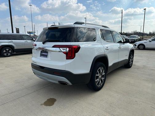 2020 GMC Acadia SLE