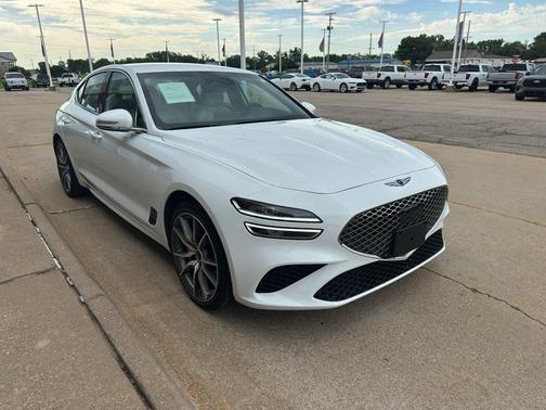 Alta White 2025 Genesis G70 2.5T RWD