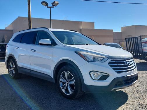 2016 Hyundai SANTA FE SE