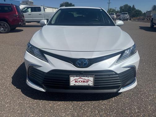 2023 Toyota Camry Hybrid XLE