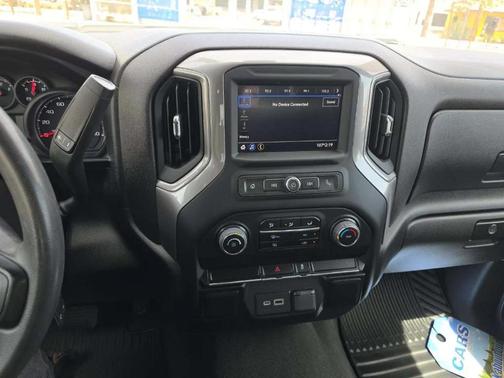 Summit White 2023 Chevrolet Silverado 2500 Custom