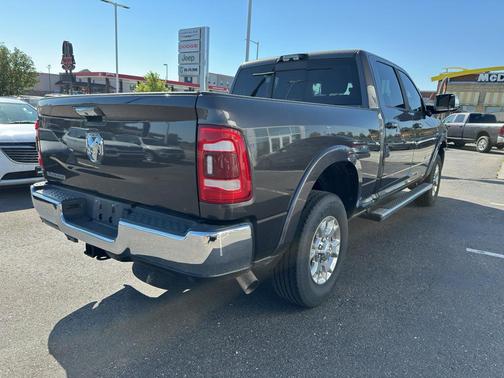 2021 RAM 3500 Laramie Crew Cab 4x4 6'4' Box