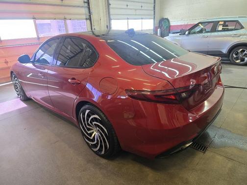 2017 Alfa Romeo Giulia Ti