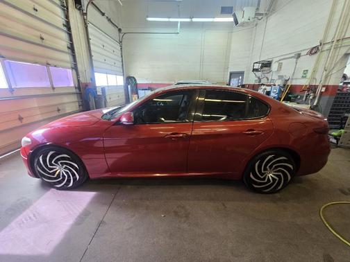 2017 Alfa Romeo Giulia Ti