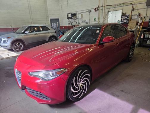 2017 Alfa Romeo Giulia Ti