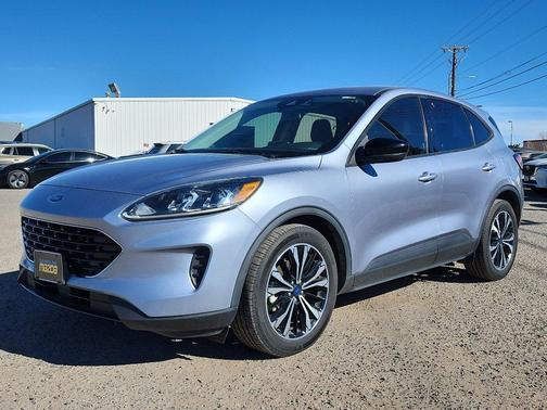 ICED BLUE SILVER METALLIC 2022 Ford Escape SE