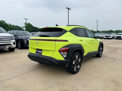 Neoteric Yellow 2024 Hyundai KONA SEL