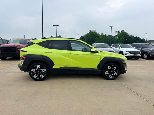 Neoteric Yellow 2024 Hyundai KONA SEL