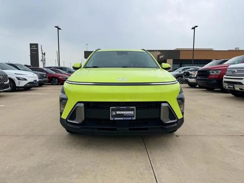 Neoteric Yellow 2024 Hyundai KONA SEL