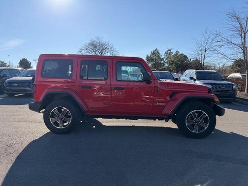 2023 Jeep Wrangler 4-Door Sahara