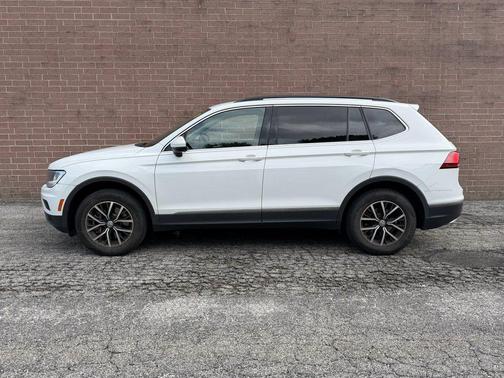 Pure White 2021 Volkswagen Tiguan 2.0T SE 4MOTION