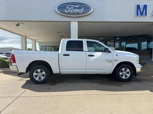 Bright White 2022 RAM 1500 Classic SLT
