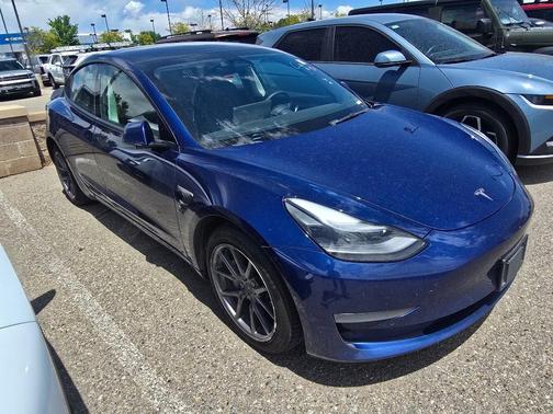 Deep Blue Metallic 2022 Tesla Model 3 Standard Range