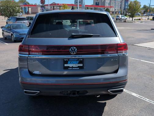 2024 Volkswagen Atlas 2.0T SE w/Technology 4MOTION