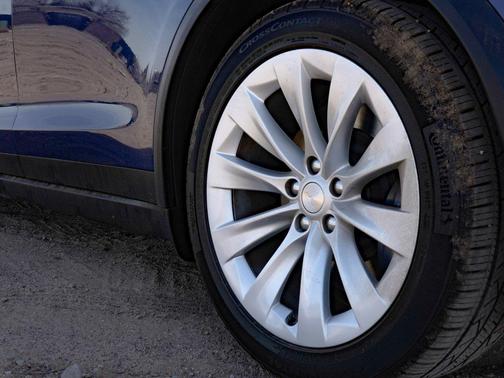 2020 Tesla Model X Long Range Dual Motor All-Wheel Drive