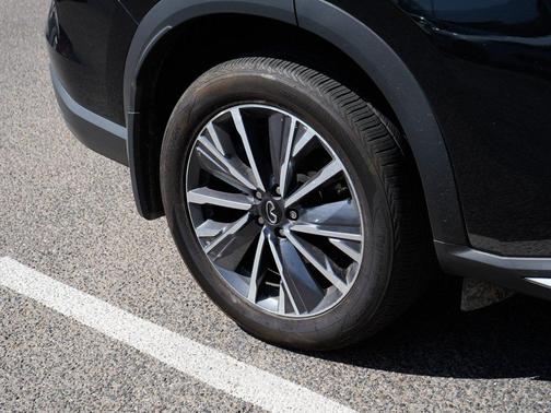Mineral Black 2026 INFINITI QX60 LUXE AWD