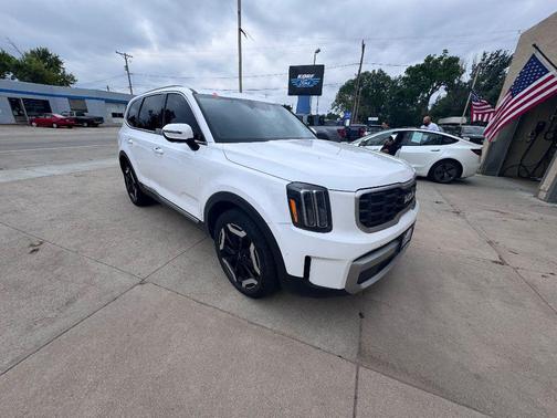 2023 Kia Telluride S