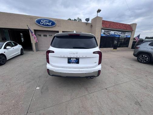 2023 Kia Telluride S