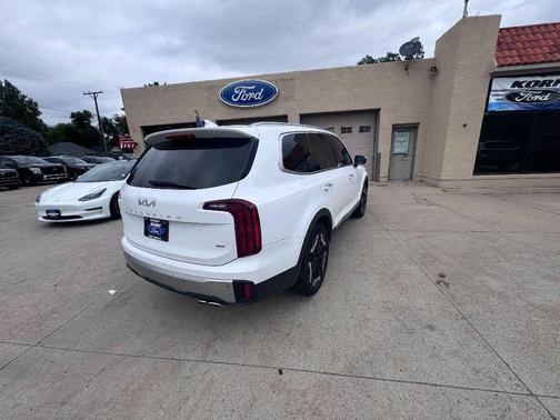 2023 Kia Telluride S