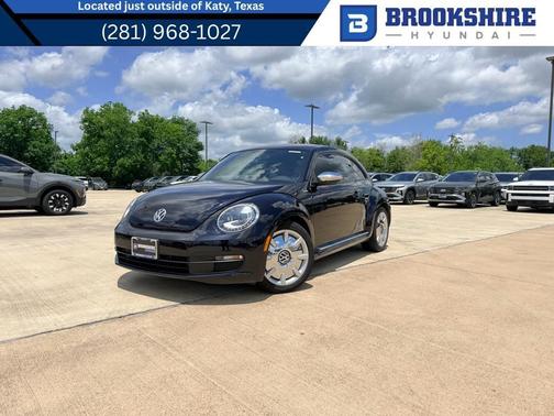 Deep Black Pearl Metallic 2013 Volkswagen Beetle 2.5L Fender Edition