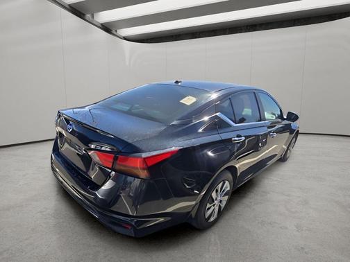 Super Black 2020 Nissan Altima S FWD