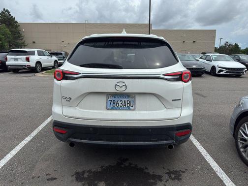 Snowflake White Pearl Mica 2022 Mazda CX-9 Touring Plus