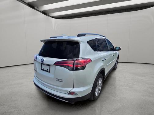 Blizzard Pearl 2018 Toyota RAV4 Hybrid Limited