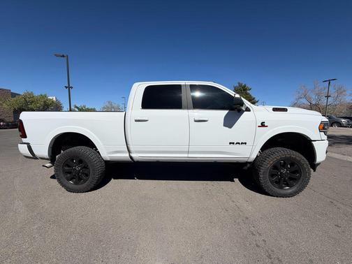 2021 RAM 2500 Laramie Crew Cab 4x4 6'4' Box