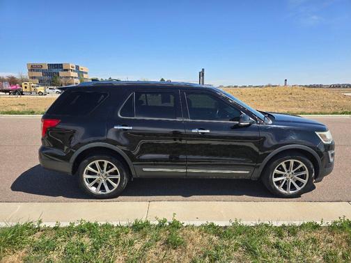 SHADOW BLACK 2016 Ford Explorer Limited