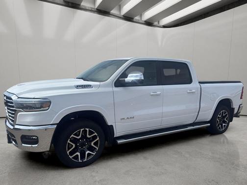 Bright White Clearcoat 2025 RAM 1500 Laramie