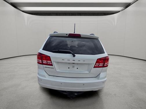 Vice White 2020 Dodge Journey SE Value