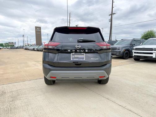 Super Black 2023 Nissan Rogue SV