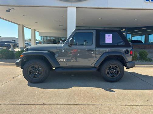 Sting-Gray Clearcoat 2018 Jeep Wrangler Sport